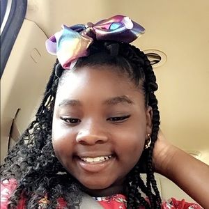 Meet your Posher, Deriasha